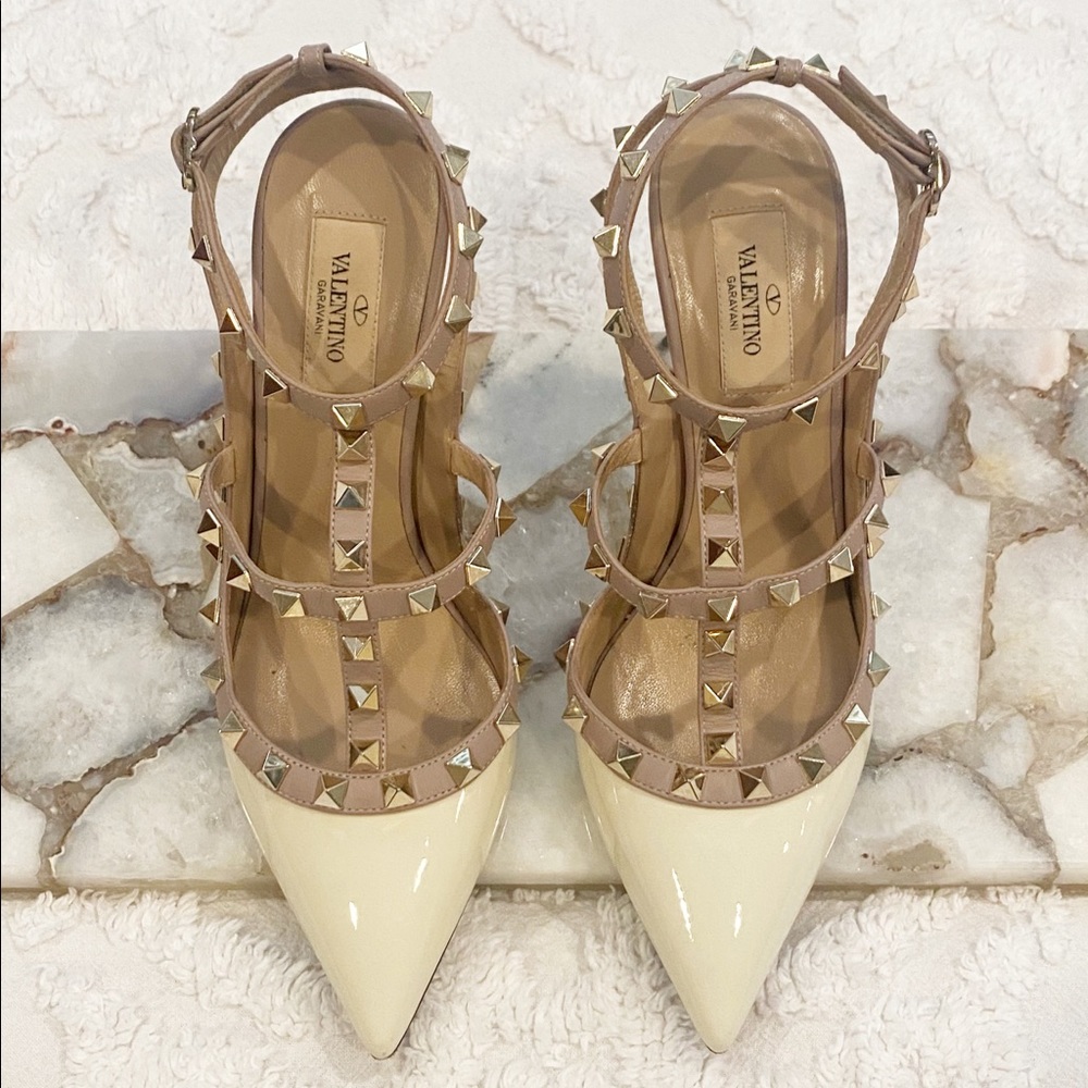 Valentino Rockstud Pumps